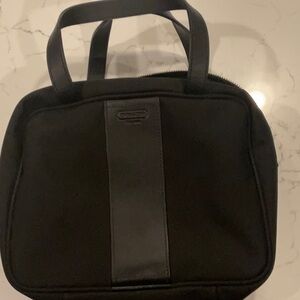 COACH  Toiletry Case Bag great condition